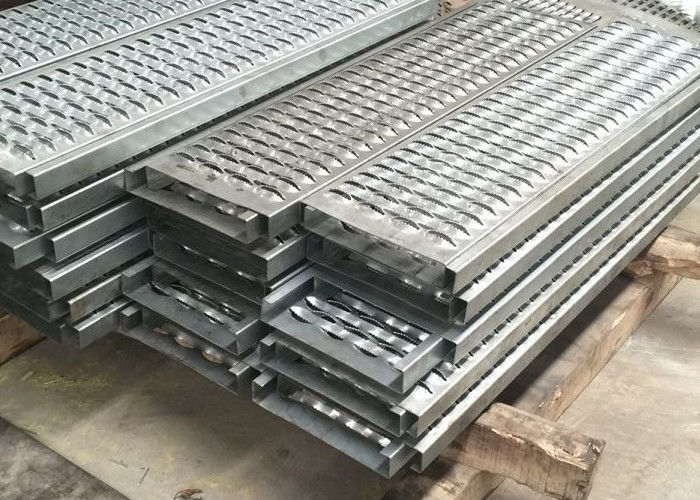 Galvanized Steel Perforated Grtp Strut Grating For Stair Tread With