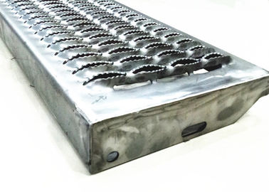 180MM Width Perforated Metal Grip Strut Grating For Anti Skid Walkway Stairs