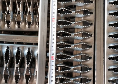 Galvanized Steel Perforated Grtp Strut Grating For Stair Tread