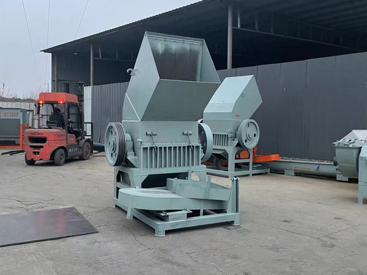 PET PP PE PVC Waste Plastic Crusher 37KW Plastic Crushing Recycling Machine