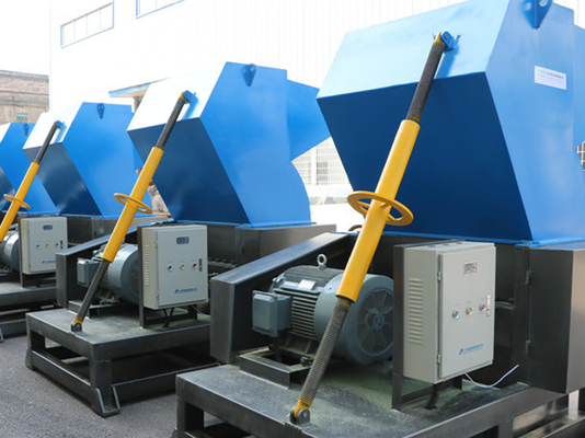 PET PP PE PVC Waste Plastic Crusher 37KW Plastic Crushing Recycling Machine